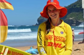 مراهقة تنقذ 3 أشخاص ‏من الغرق