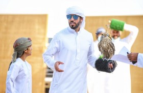 بطولة فخر الأجيال للصيد بالصقور ترسخ تعاقب الأجيال