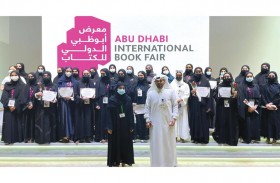 متطوعو «عونك يا وطن» يساهمون في إنجاح فعاليات معرض أبوظبي للكتاب