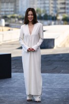 الممثلة اليابانية آن ناكامورا خلال جلسة التصوير الخاصة بفيلم  SAI: disaster  خلال مهرجان سان سيباستيان السينمائي في إسبانيا.ا ف ب