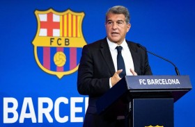 وكيل كومان يتهم لابورتا بـ «النفاق» 