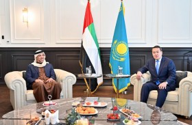 منصور بن زايد يلتقي رئيس وزراء كازاخستان 