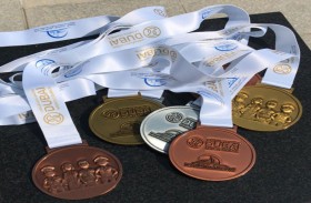 اكتمال المشاركين في كرنفال «بحيرة برج خليفة» للتجديف