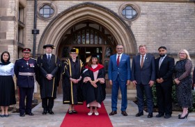 بدور القاسمي تحصل على أول لقب أستاذ فخري تمنحه جامعة ليستر البريطانية