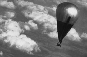 ذكرى أول منطاد يطير آلاف الأميال ويهبط بأمان