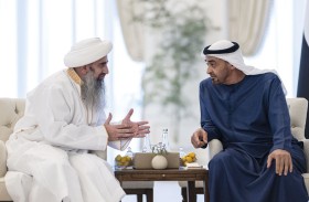 رئيس الدولة يستقبل رئيس مؤسسة خيرية