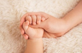 حقائق جديدة عن صحة المواليد لآباء مصابين بالسرطان