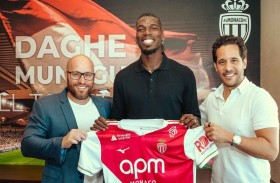 انهار بالبكاء.. لحظات مؤثرة لبوغبا في توقيع العقد مع موناكو 