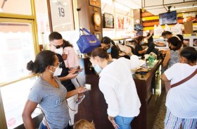 دلتا تؤجج الجائحة بأمريكا.. واكتظاظ وحدات الرعاية 