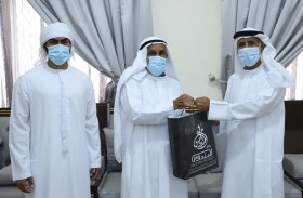 مجلس أولياء أمور الطلبة والطالبات في المنطقة الوسطى يواصل زياراته لكبار المواطنين ويلتقي بالمواطن حمد بن صالح بن خزينه