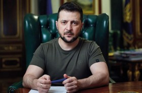 زيلينسكي يتعهد بعدم التخلي عن «شبر واحد» في شرق أوكرانيا 