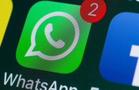 تستنسخ واتساب زوجها وتراقبه على مدى أشهر