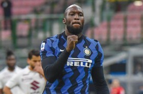 هل أُجبر إنتر ميلان على التخلي عن لوكاكو؟