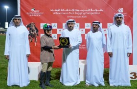 «اتحاد الفروسية» يعتمد مشاركة المرأة في بطولات «التقاط الأوتاد»