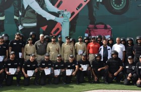 شرطة دبي تختتم دورة إدارة الحشود في الهيئات والطوارئ