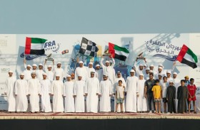 «الأريام» بطلا لسباق مروح للمحامل الشراعية في مهرجان الظفرة