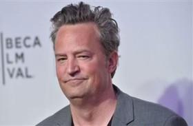 جينيفر أنيستون: ماثيو بيري كان سعيدا صباح يوم وفاته