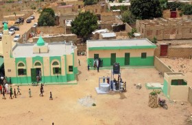 «الأعمال الخيرية العالمية» تبني 140 مجمعا خيريا خارج الدولة في 2025