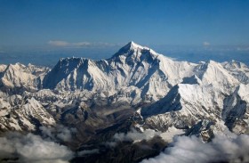 جثة في أعلى مكان بالعالم