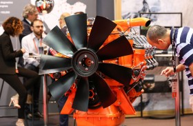 التحوّل الرقمي ومصادر الطاقة المتجددة يشكلان محور جلسات المعرض 