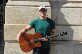 وفاة عازف بصعقة كهربائية أمام الجمهور