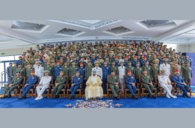حمدان بن محمد يشهد حفل تخريج الدورة الـ34 في كلية القيادة والأركان المشتركة