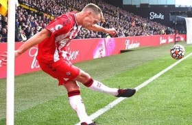 الركلات الركنية.. ماكينة أهداف تزداد سرعتها في الدوري الإنجليزي