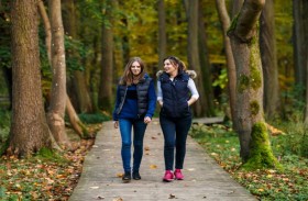 العيش في الأحياء الخضراء يحميك من هشاشة العظام