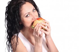 زيادة كمية الأطعمة المعالجة يرتبط بالخرف