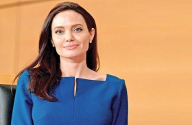 أنجلينا جولي تقاضي «إف بي آي»