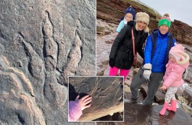 في الرابعة من عمرها وتكتشف أثرا مذهلا