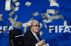 «فيفا» يطالب المدعي العام السويسري بفتح تحقيق مع بلاتر