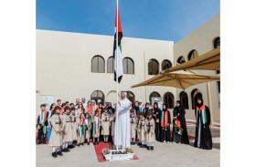 خليفة التربوية  تحتفل بيوم العلم