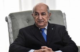 الرئيس الجزائري يعفو عن 101 من أعضاء حركة احتجاجية 
