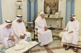 ولي عهد أم القيوين يعزي فى وفاة موزة محمد عبد الله الموسى