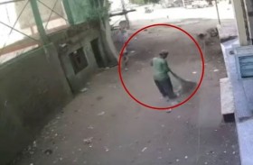 تكريم عامل نظافة توفي أثناء عمله