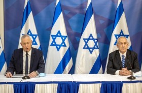  هل يطيح قرار غانتس بحكومة نتانياهو؟