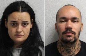 قتل امرأة بسكين كعكة عيد الميلاد