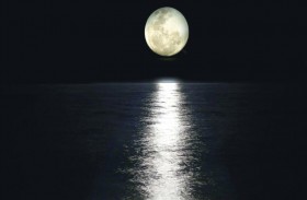 القمر يكتنز مياهاً أكبر بكثير من المتوقع 