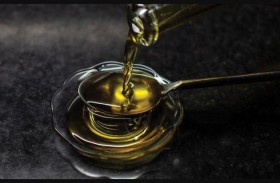 هل يفيد الصحة شرب زيت الزيتون؟