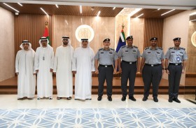 شرطة أبوظبي وجامعة محمد بن زايد للعلوم الإنسانية تتعاونان في التدريب والتطوير