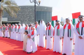 ولي عهد الشارقة وسلطان بن أحمد القاسمي يشهدان مراسم يوم العلم في الشارقة