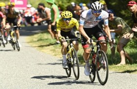 بوجاتشار يحرز المركز الثاني في المرحلة الـ18 بجولة فرنسا