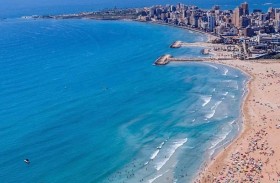 راتب شهر لقضاء يوم على الشاطئ