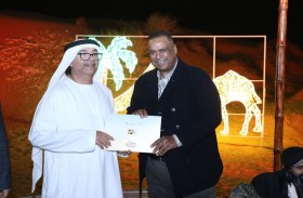 مهرجان الشارقة للمسرح الصحراوي يبرز جمالية السير الشعبية