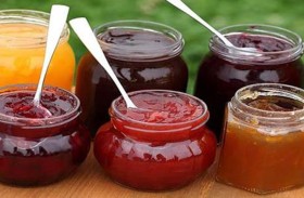 طبيبة تبدد الأسطورة حول فوائد المربى