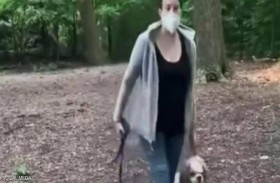 عقاب قاس لـ «المرأة العنصرية»