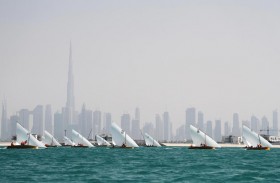 الشراعية 22 قدما تدشن سباقات البحر في جميرا