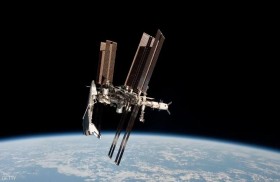 موسكو تهدد بضرب البنى الفضائية الغربية وسط مخاوف الانزلاق