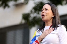 زعيمة المعارضة الفنزويلية: مادورو «سيغادر السلطة بالتفاوض أو بدونه» 